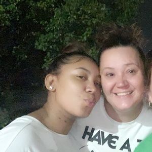 Meet your Posher, Danasia